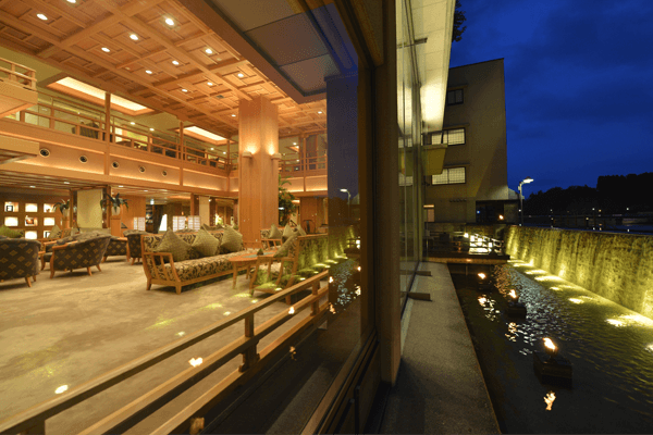 1階 ラウンジ「天の川」