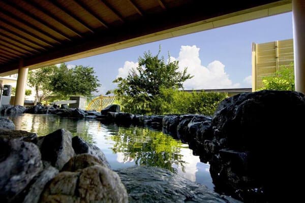 山並みの湯　露天風呂